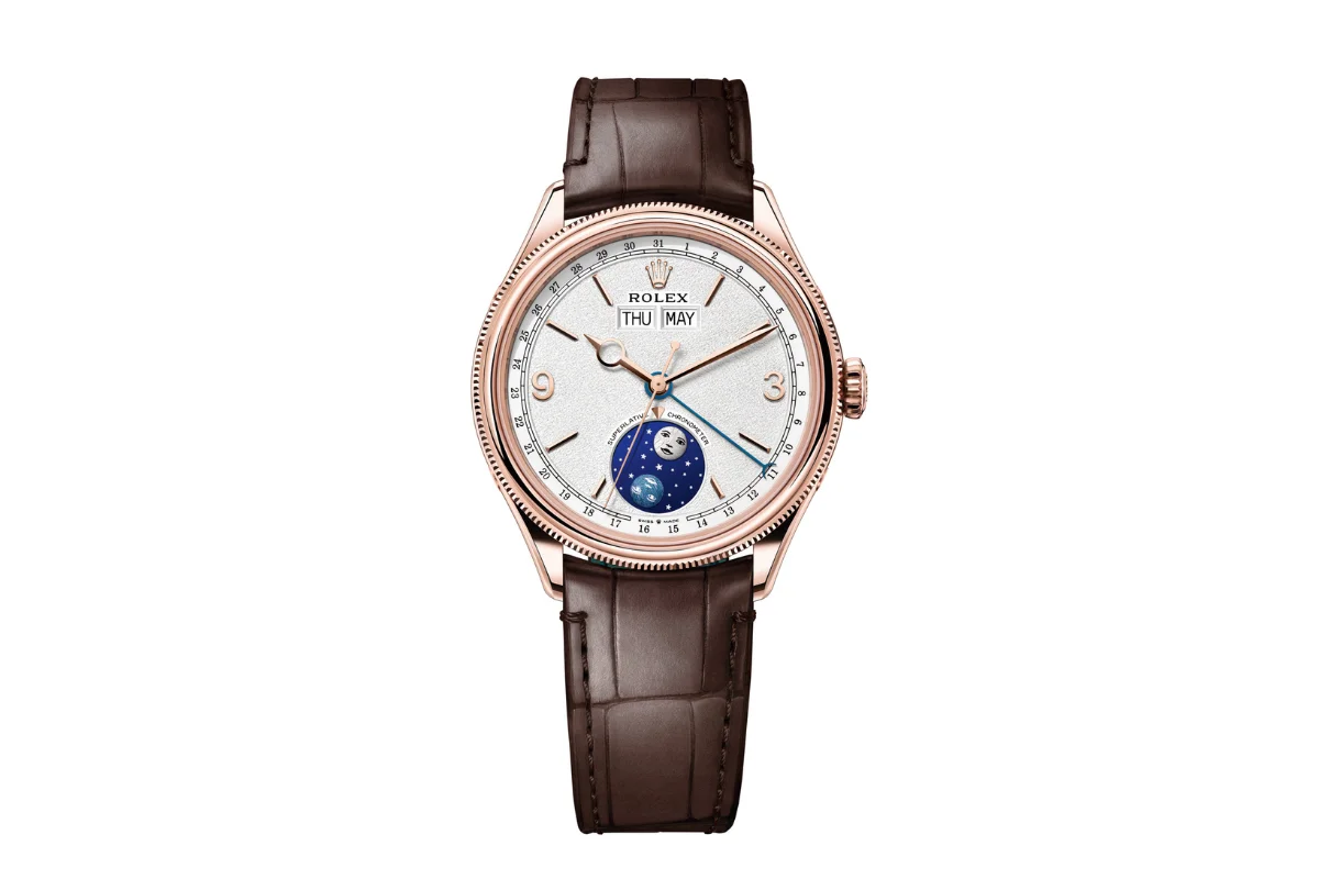 Everose gold with brown alligator, M53505-0002. Photo: <a href="https://www.hodinkee.com/">Hodinkee</a>.