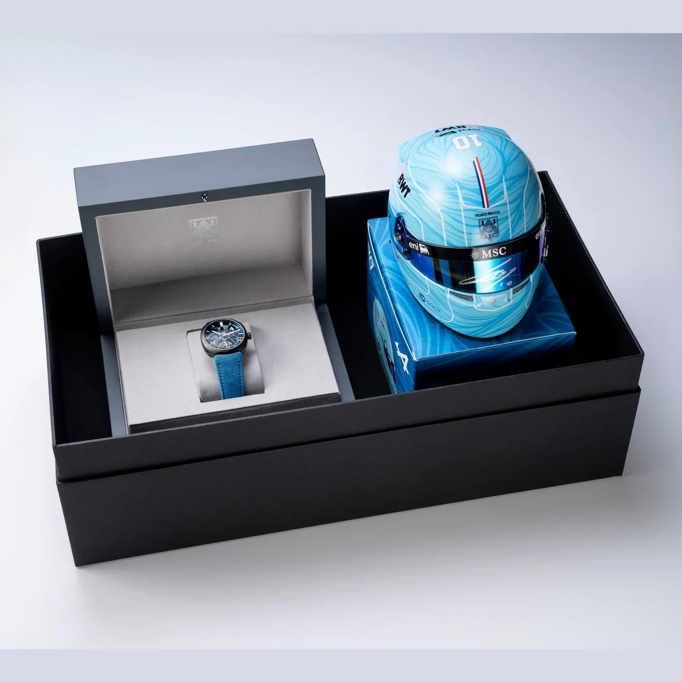 The Moser Alpine presentation set, including the blue-strapped Streamliner.