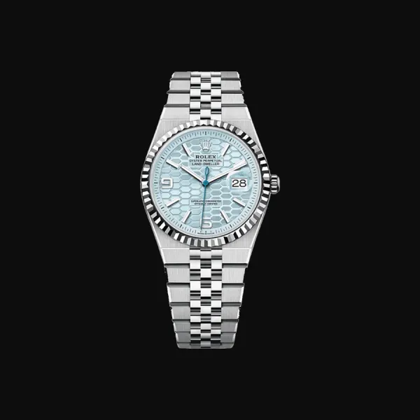 Land-Dweller 950 Platinum Ice Blue Dial